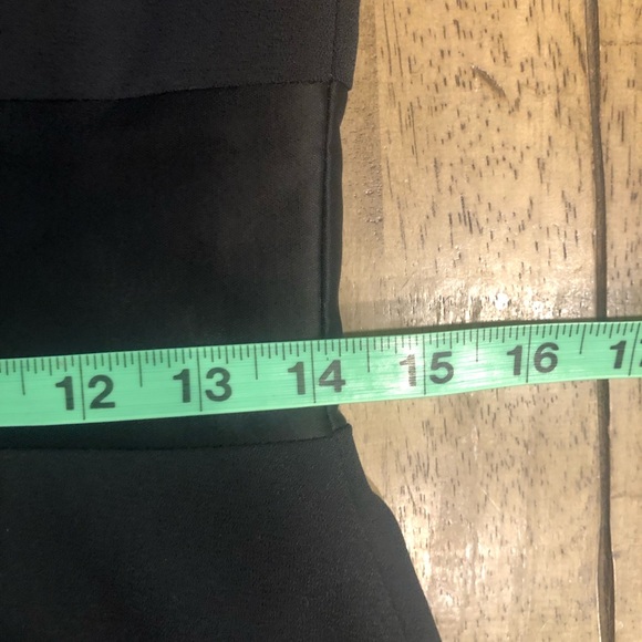 Black cocktail dress by Laundry LAST CHANCE - Picture 7 of 7